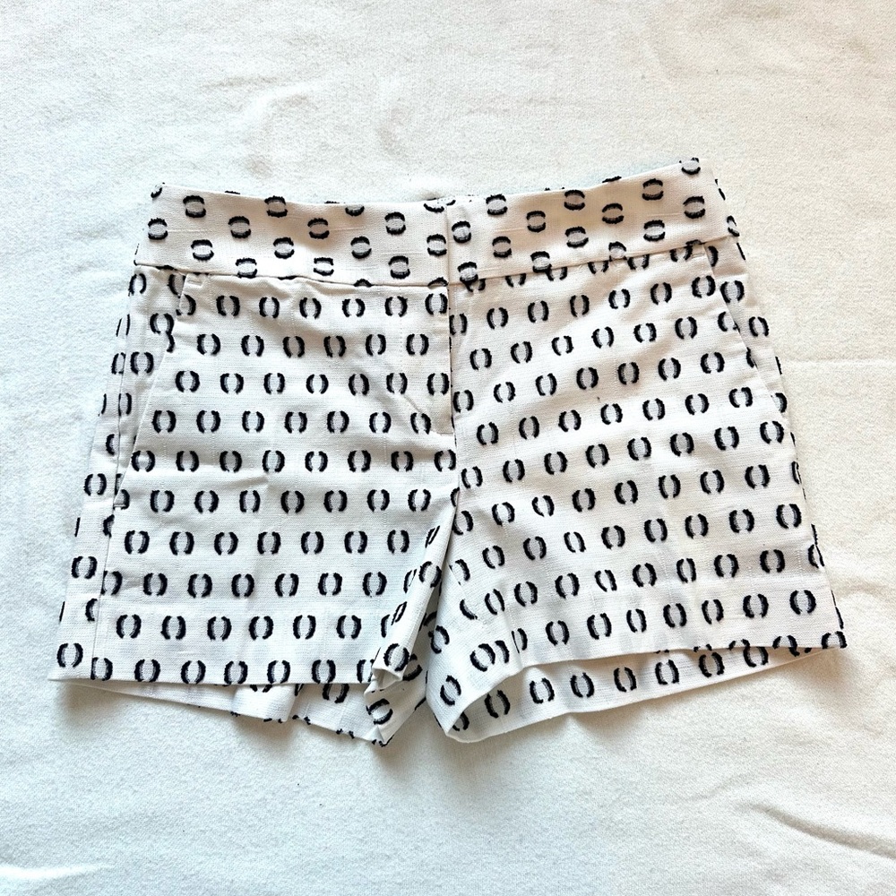 LOFT white textured polka dot shorts